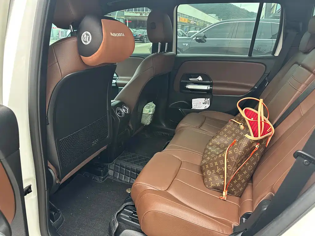 Mercedes-Benz GLB — миниатюра 5
