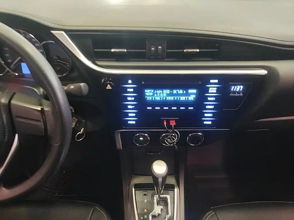 Toyota Corolla — миниатюра 13