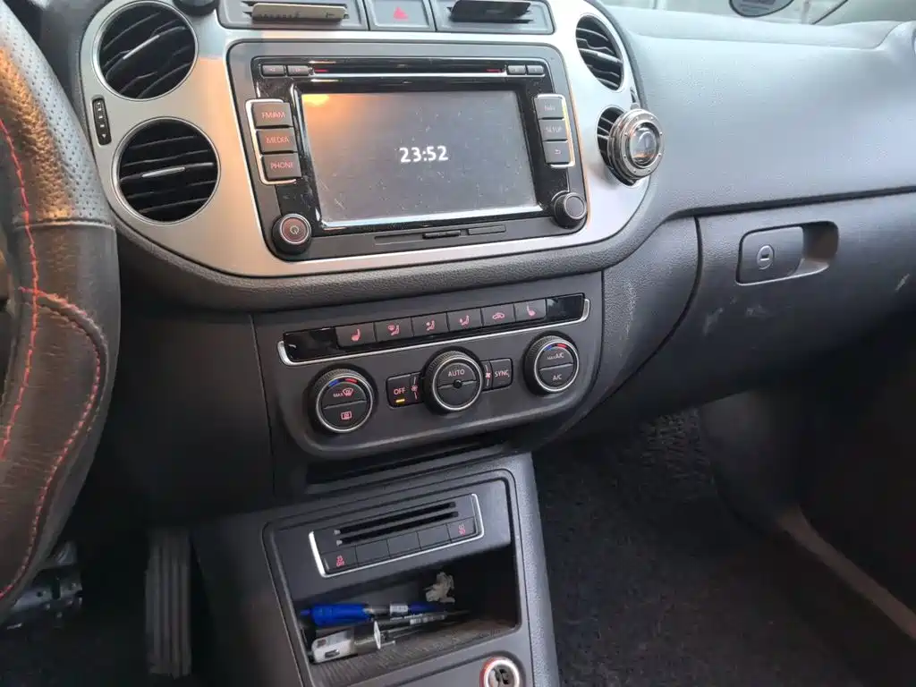 Volkswagen Tiguan — миниатюра 14