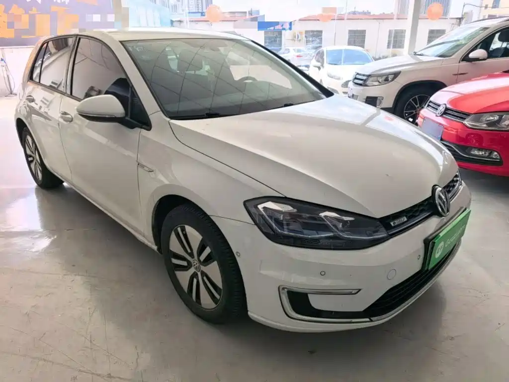 Volkswagen Golf New Energy (Import) — миниатюра 4