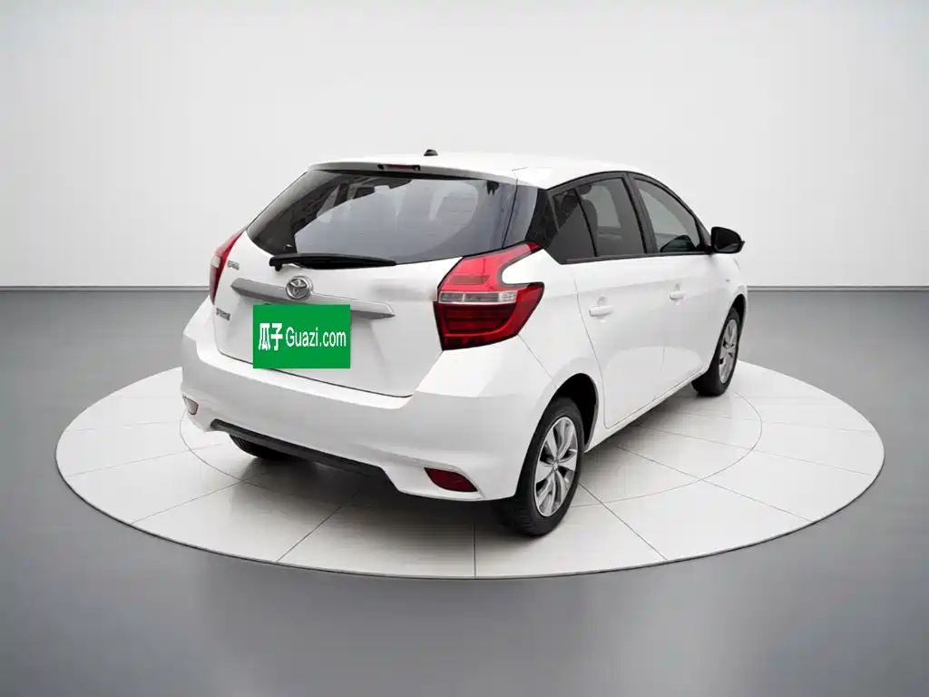 Toyota Yaris L — миниатюра 4