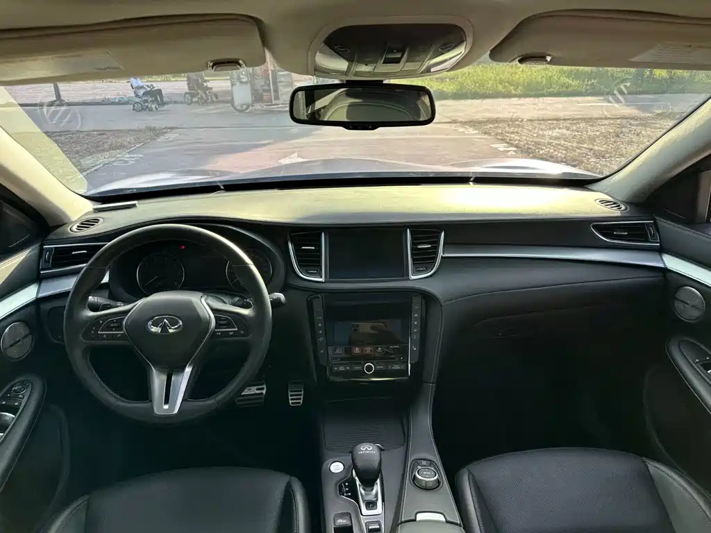 Infiniti QX50 — миниатюра 10