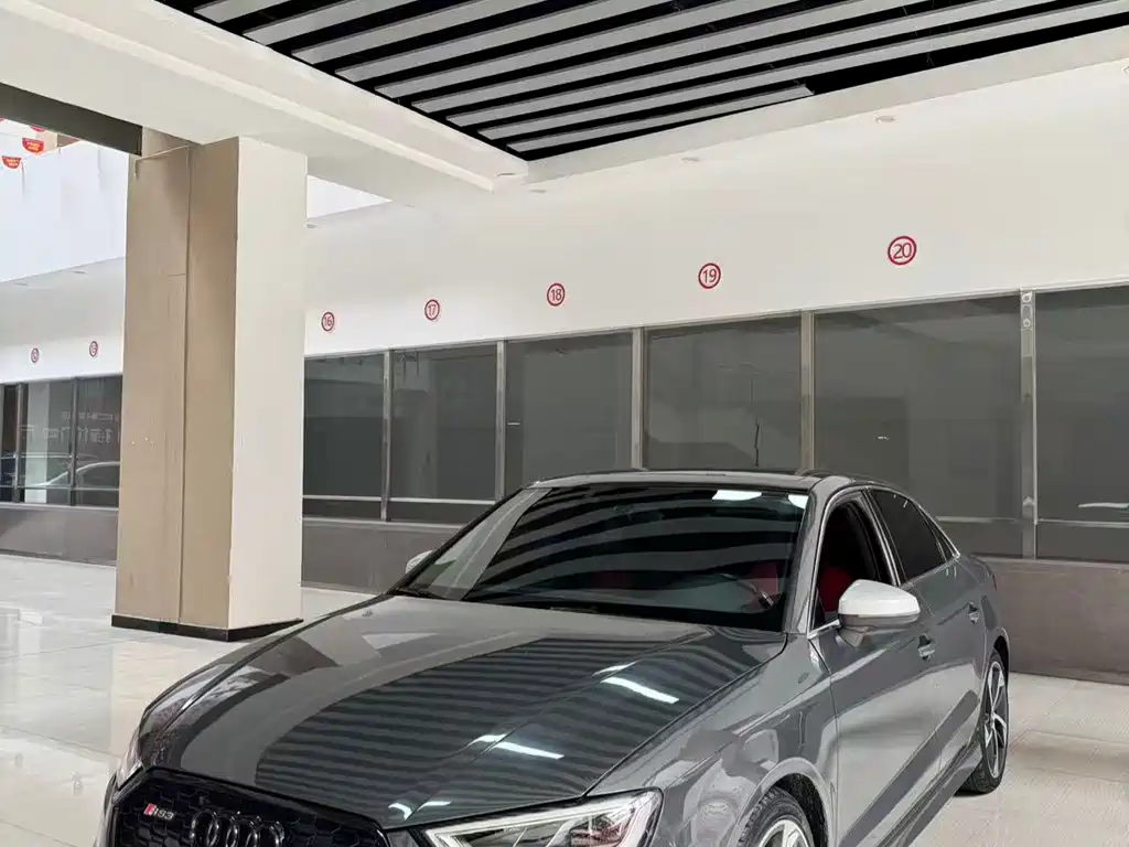 Audi S3 2019