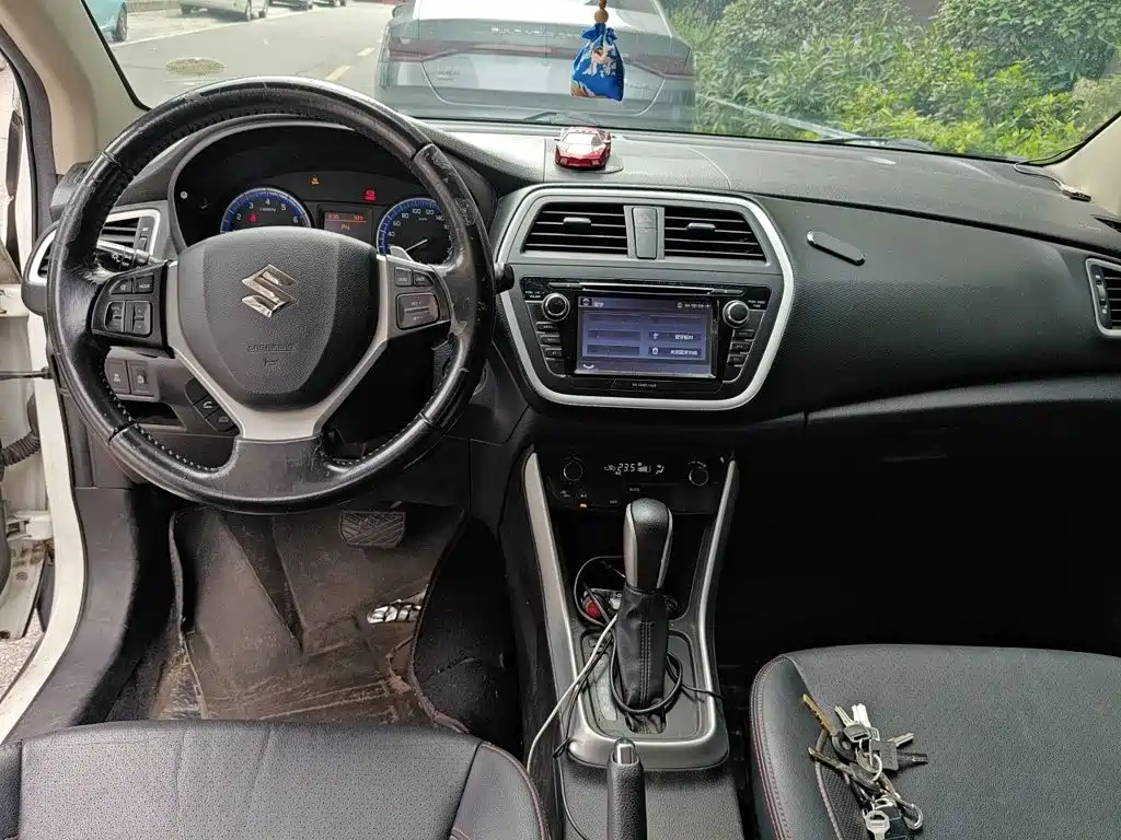 Suzuki S-Cross — миниатюра 13