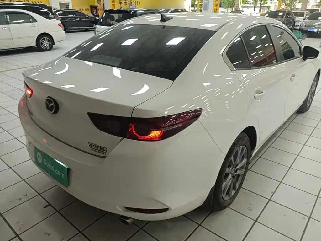 Mazda 3 Axela — миниатюра 7