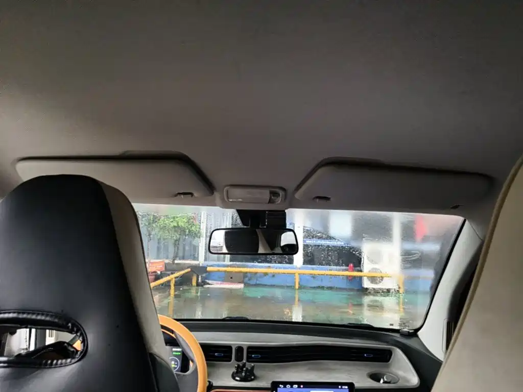 Wuling MINIEV — миниатюра 18