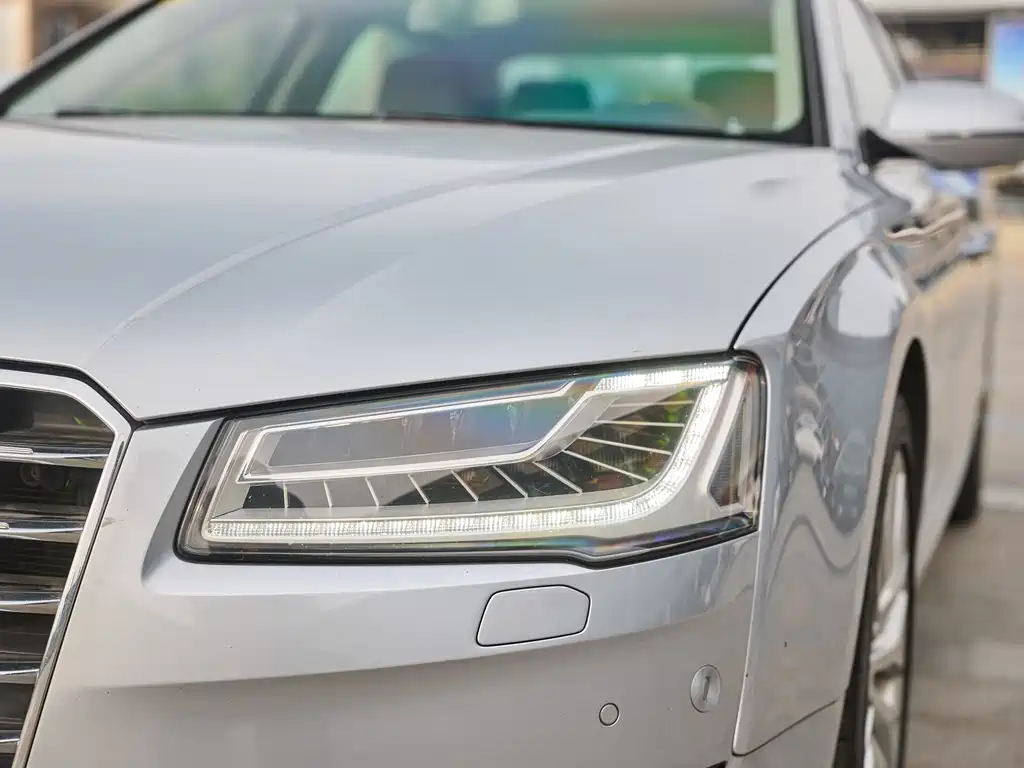 Audi A8 2014 A8L 60 TFSI quattro