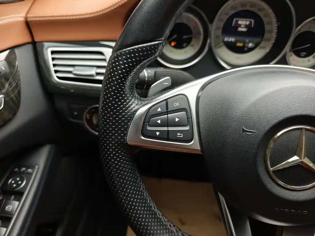 Mercedes-Benz CLS — миниатюра 24