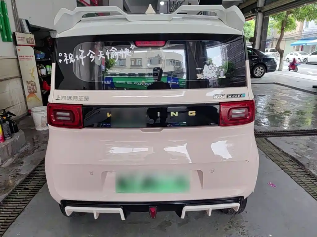 Wuling MINIEV — миниатюра 6