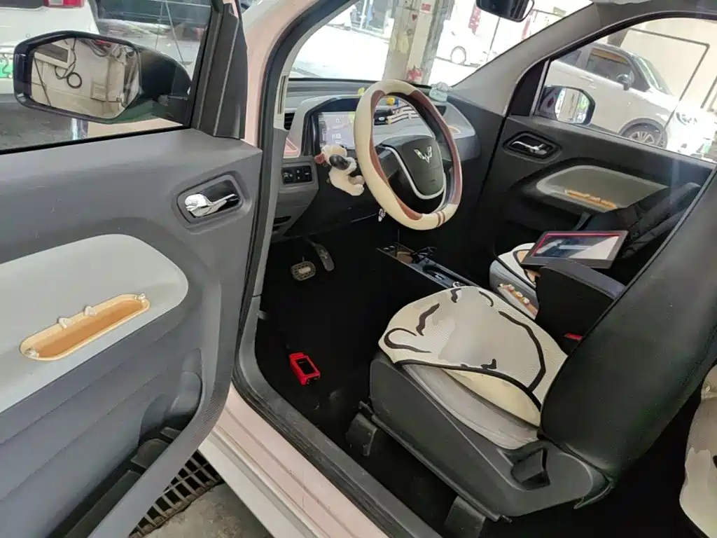Wuling MINIEV — миниатюра 16