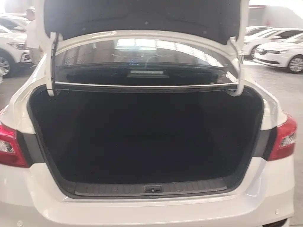 Nissan Sylphy — миниатюра 19