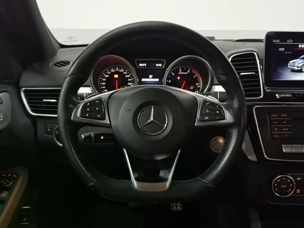 Mercedes-Benz GLE AMG — миниатюра 11