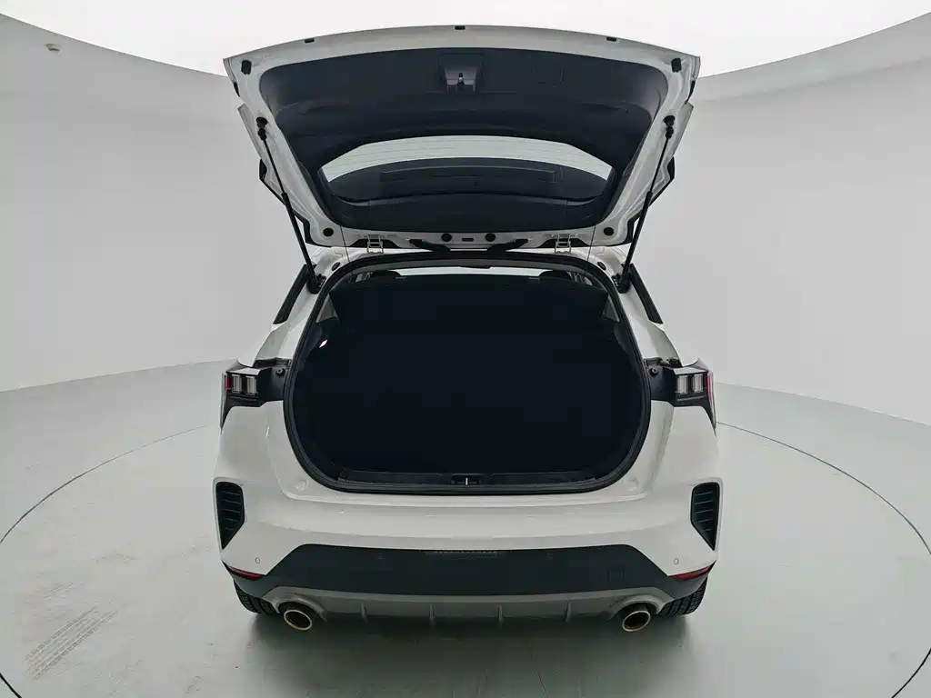 Lynk & Co 06 — миниатюра 16