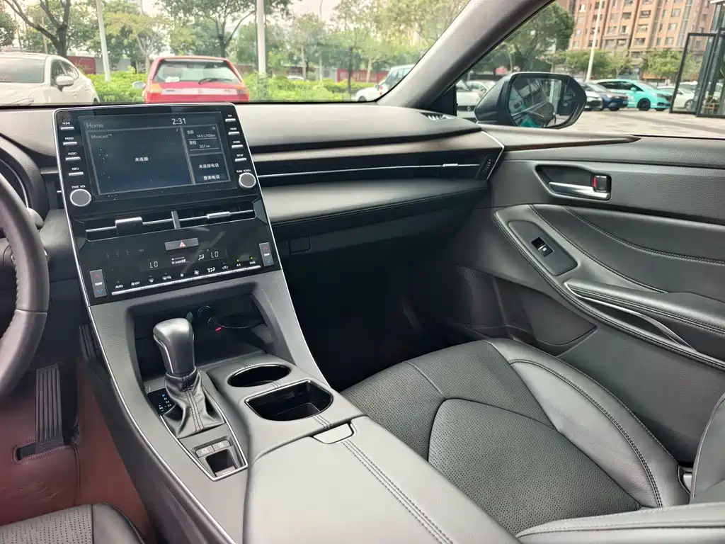 Toyota Avalon — миниатюра 18