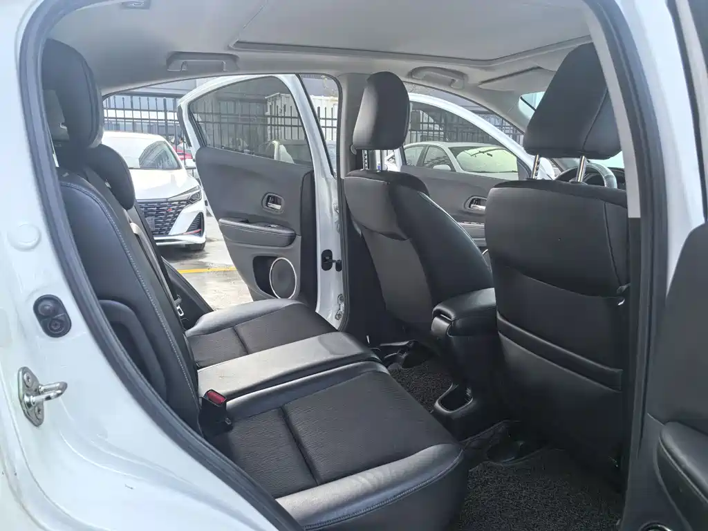 Honda Vezel — миниатюра 12