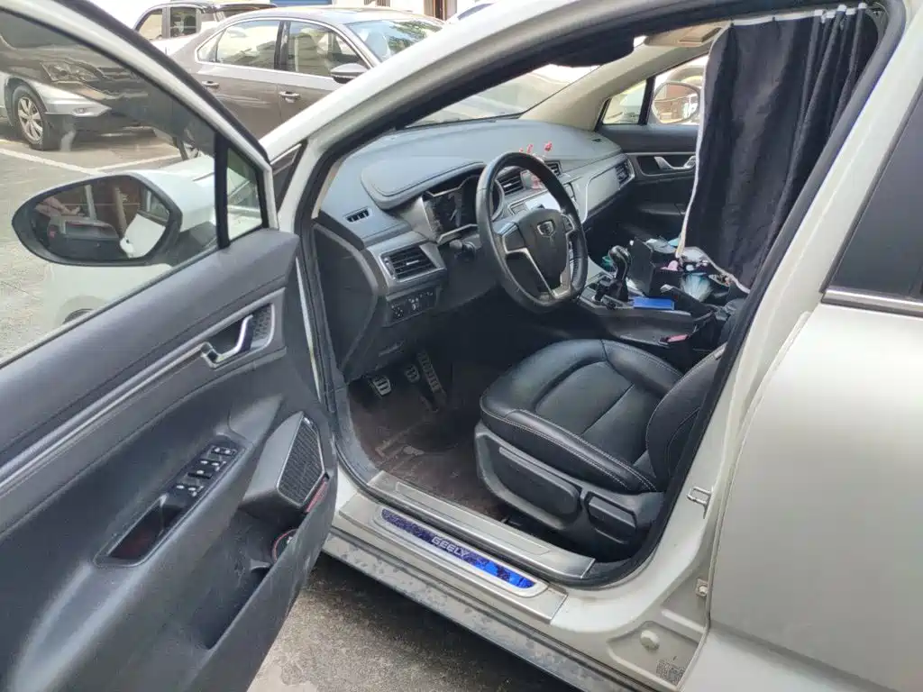 Geely Emgrand GS — миниатюра 12