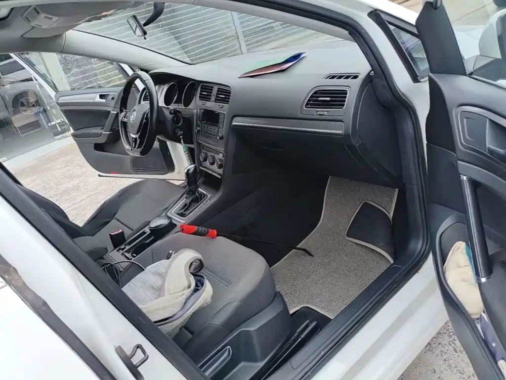 Volkswagen Golf — миниатюра 9