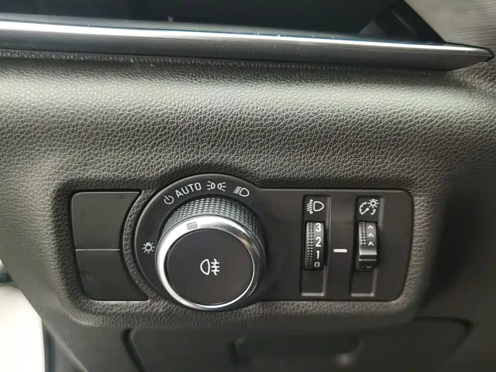 Buick Velite 6 — миниатюра 21