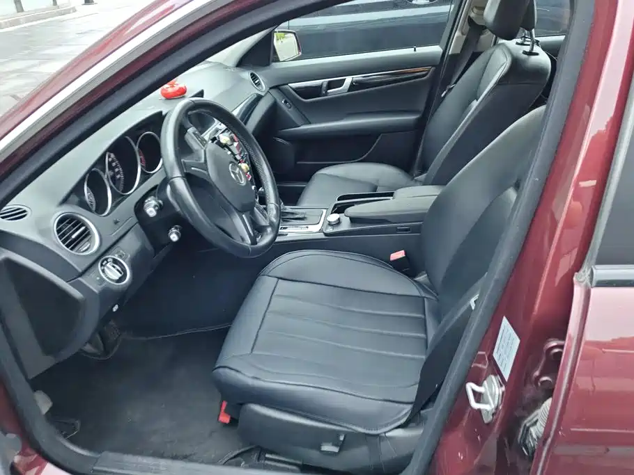 Mercedes-Benz C-Class — миниатюра 9