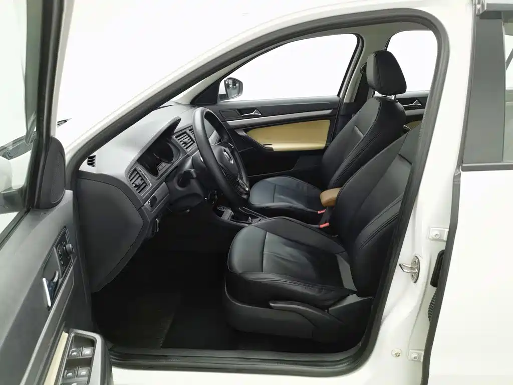 Volkswagen Lavida — миниатюра 10