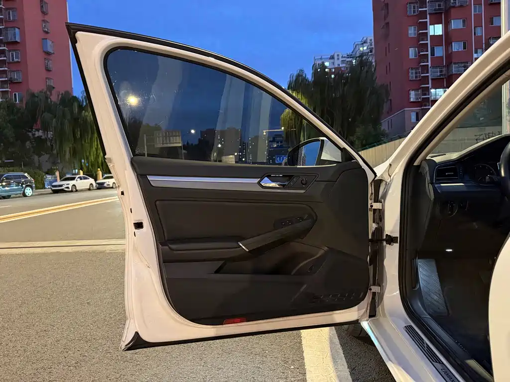 Volkswagen Lamando — миниатюра 4