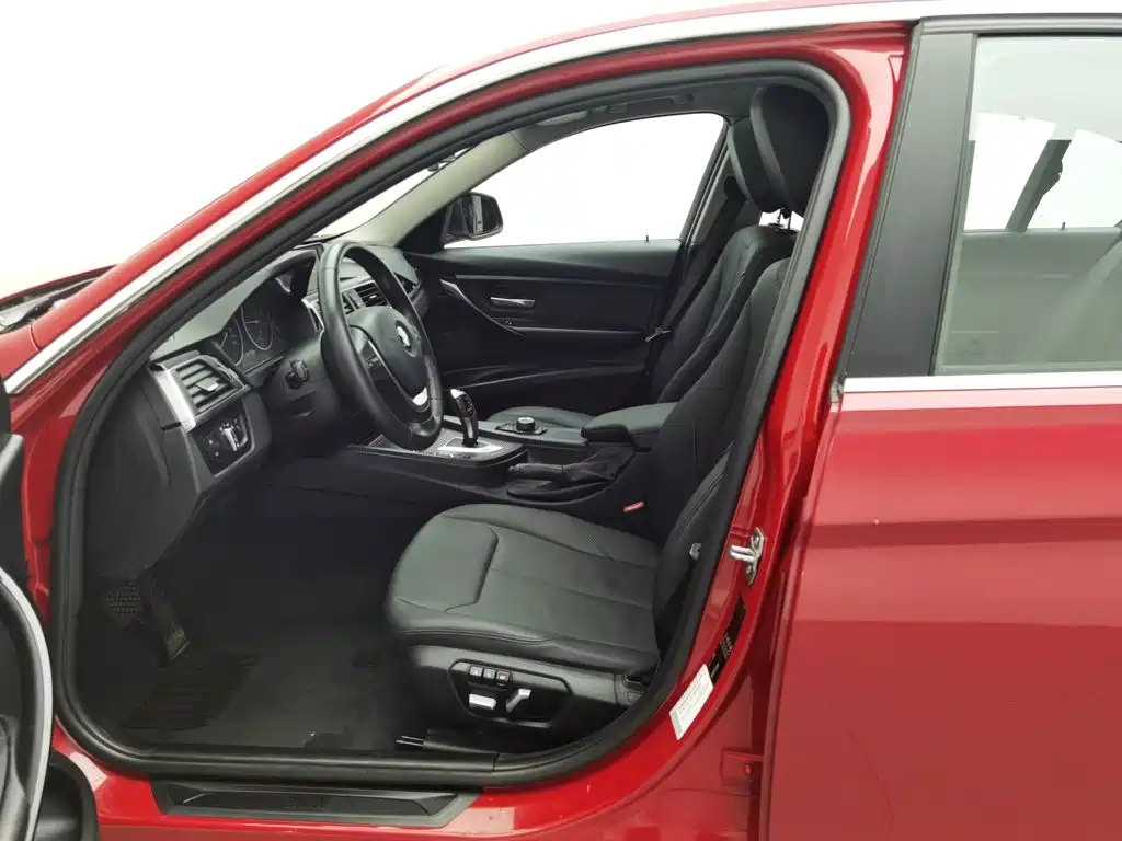 BMW 3 Series — миниатюра 10