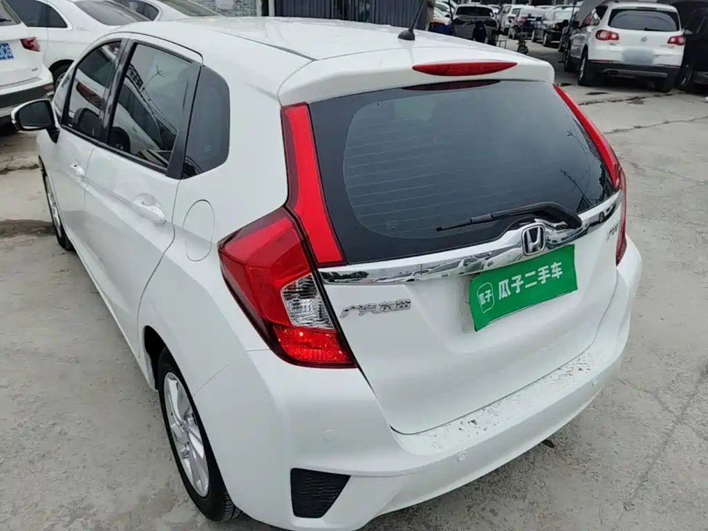 Honda Fit — миниатюра 5