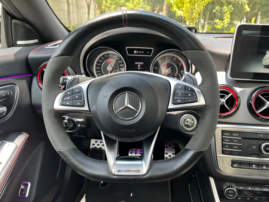 Mercedes-Benz CLA AMG — миниатюра 10