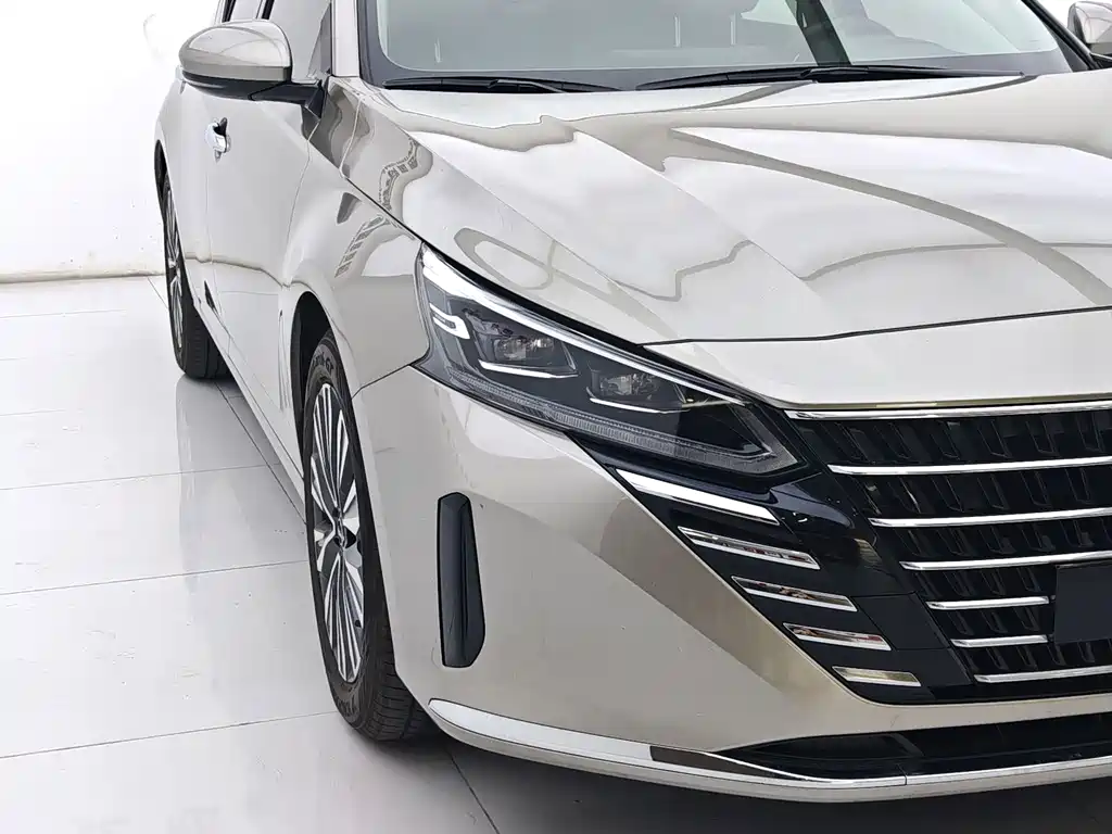 Nissan Teana — миниатюра 4