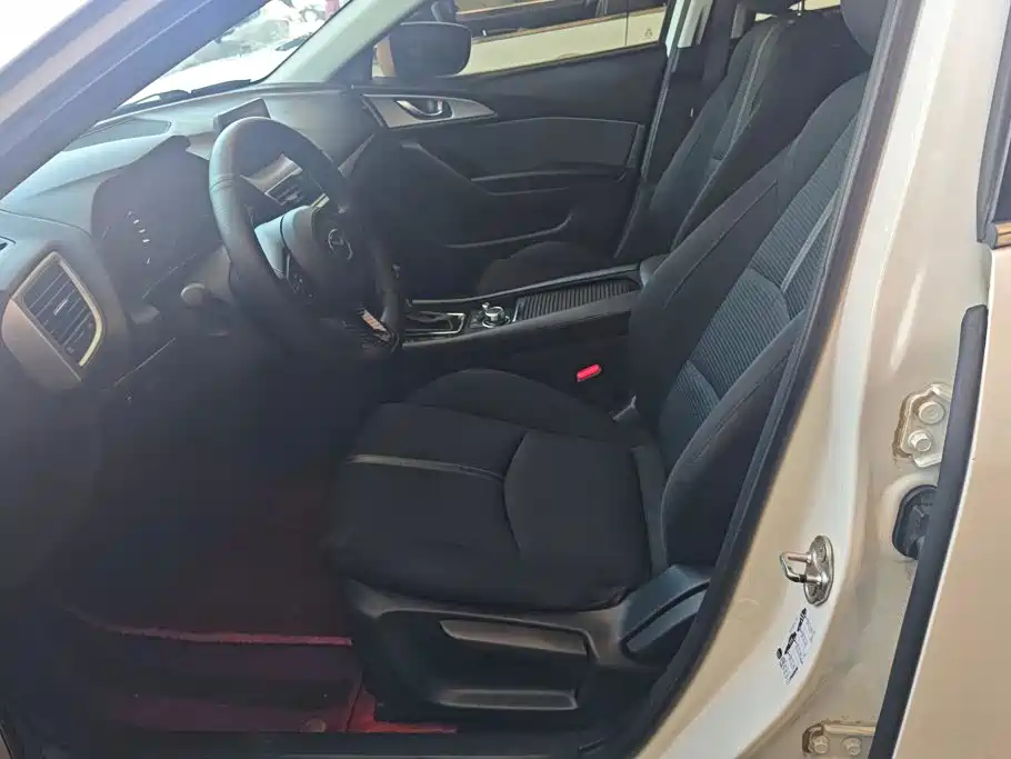 Mazda 3 Axela — миниатюра 9