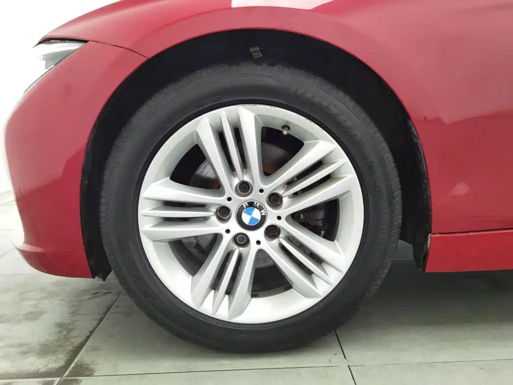 BMW 3 Series — миниатюра 17