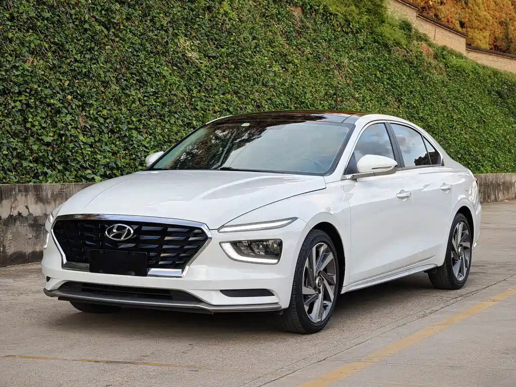 Hyundai Mistra
