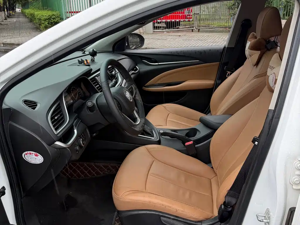 Buick Excelle — миниатюра 11
