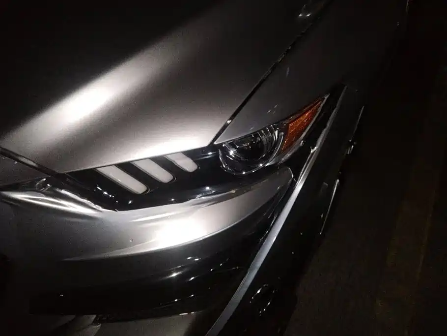 Ford Mustang — миниатюра 5