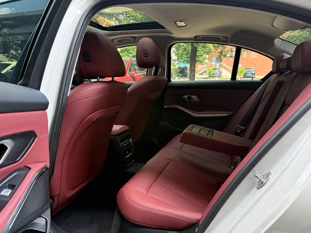 BMW 3 Series — миниатюра 13