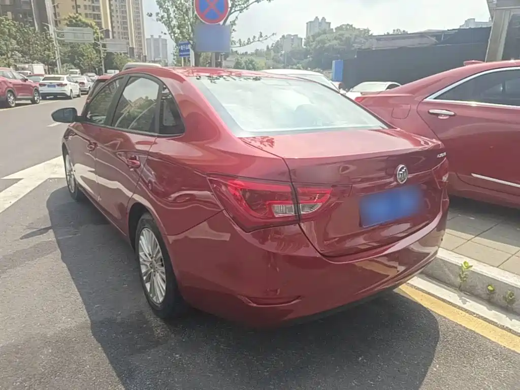 Buick Excelle — миниатюра 5