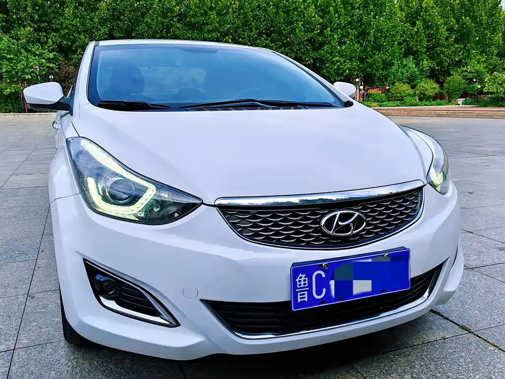 Hyundai Elantra Langdong — миниатюра 11