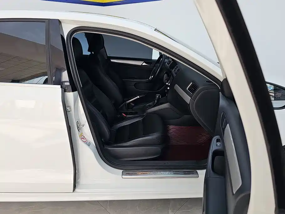 Volkswagen Sagitar — миниатюра 8
