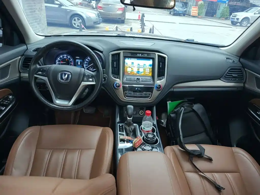 Changan CS95 — миниатюра 10