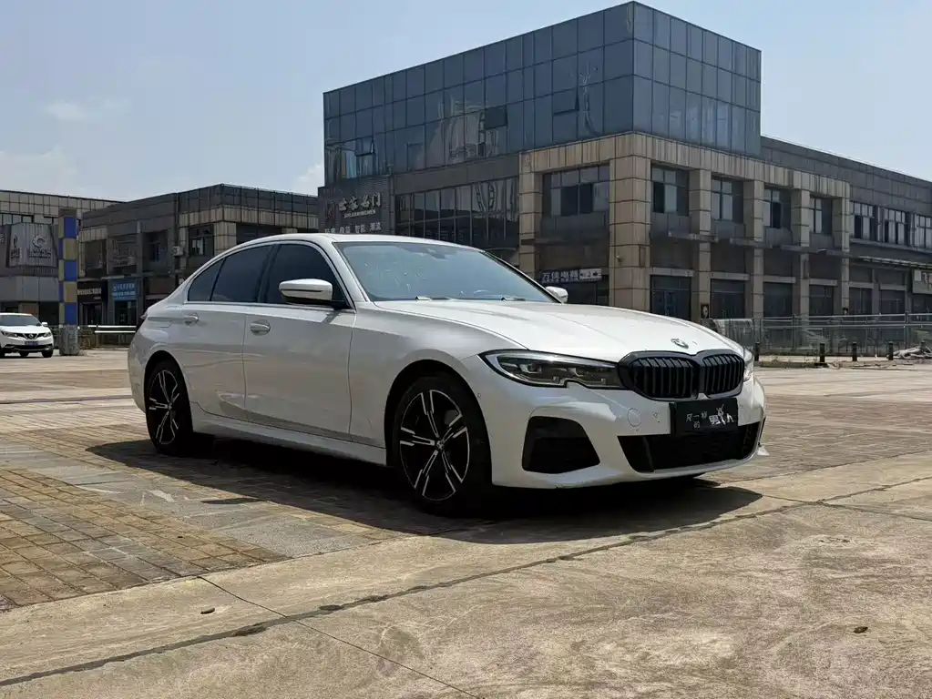 BMW 3 Series — миниатюра 3