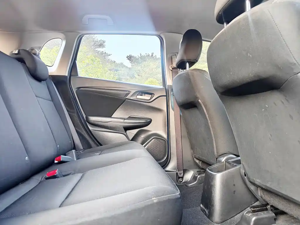 Honda Fit — миниатюра 16