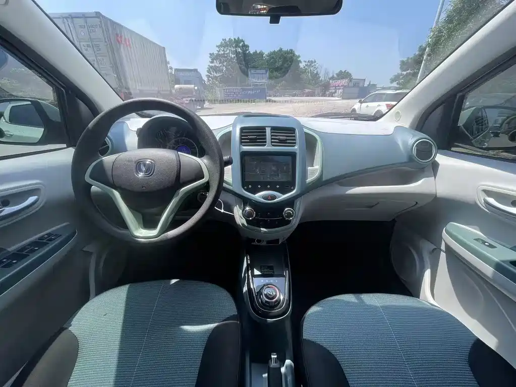 Changan Benben E-Star — миниатюра 5