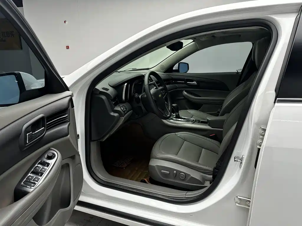 Chevrolet Malibu — миниатюра 8
