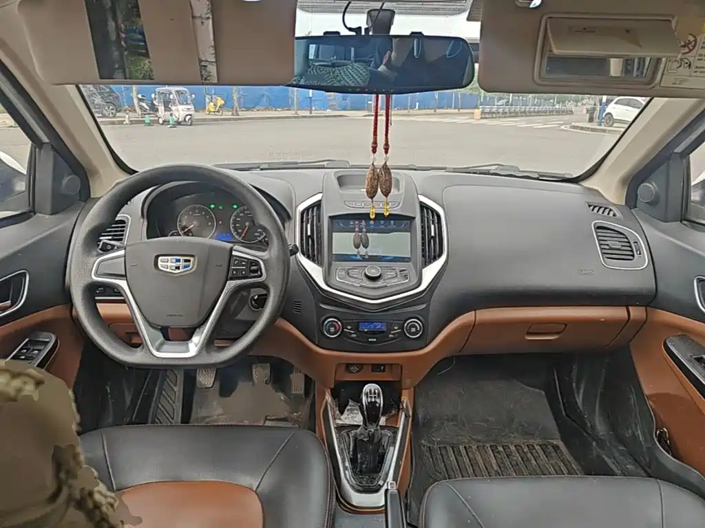 Geely King Kong — миниатюра 10