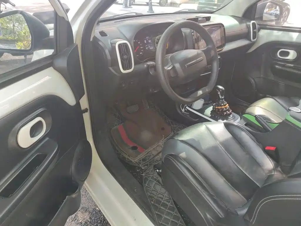 Roewe Clever — миниатюра 12