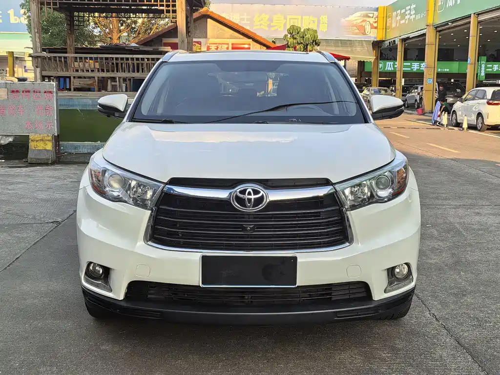 Toyota Highlander — миниатюра 2