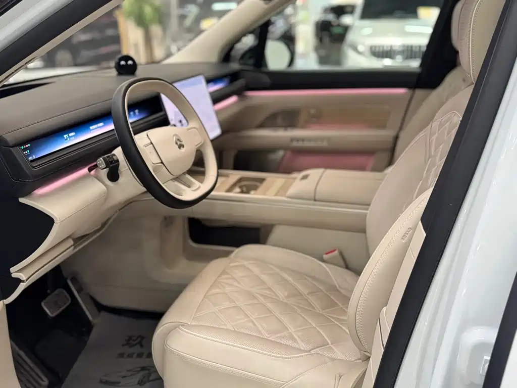 NIO ES8 2026 мест Executive