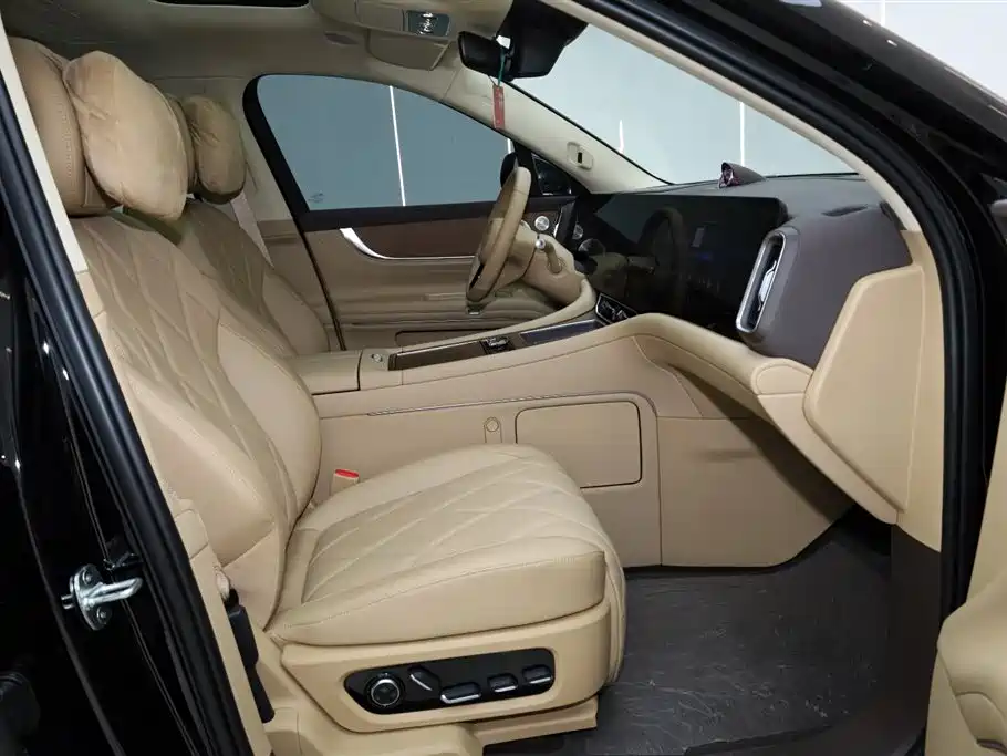 AITO ASK THE WORLD M9