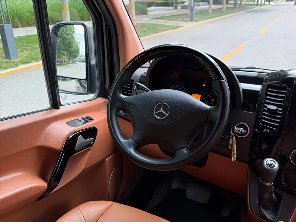 Mercedes-Benz Sprinter — миниатюра 10