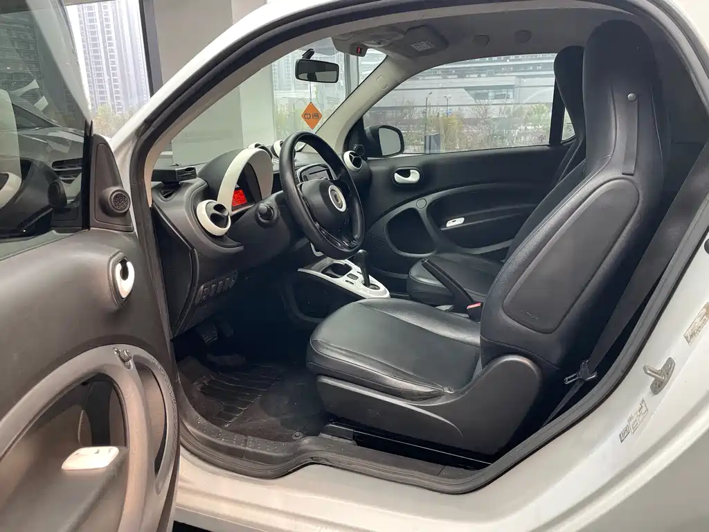smart Smart Fortwo — миниатюра 15